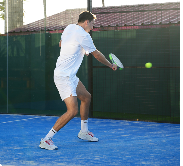 Why Choose The Royal Tennis?